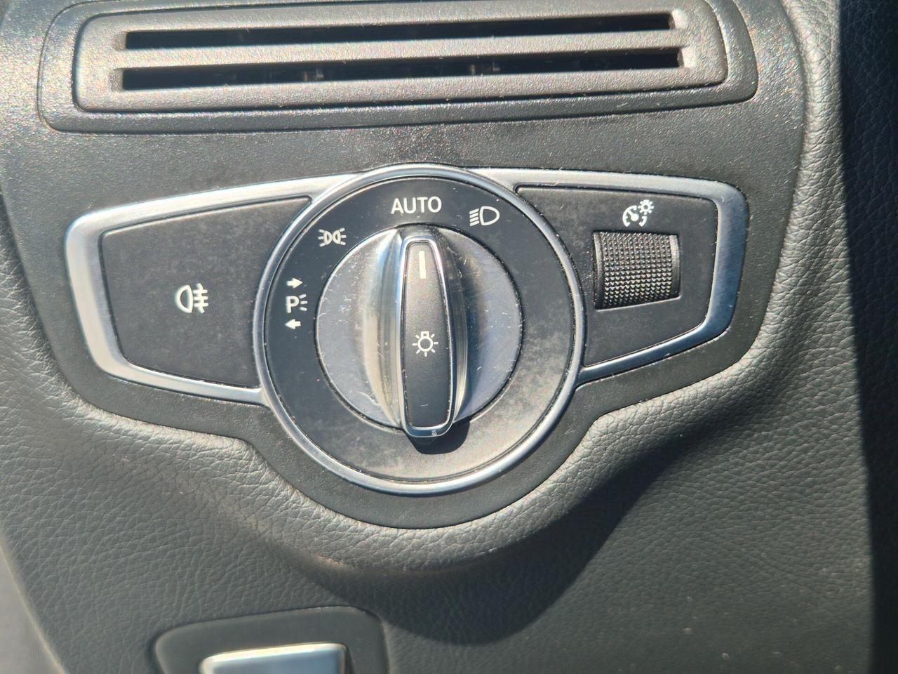 Mercedes-benz C 220 d Coupé Premium