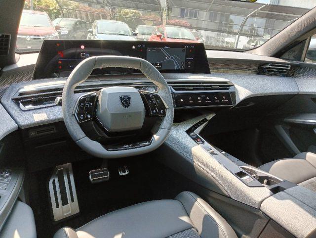 PEUGEOT 5008 Hybrid 145 e-DCS6 GT