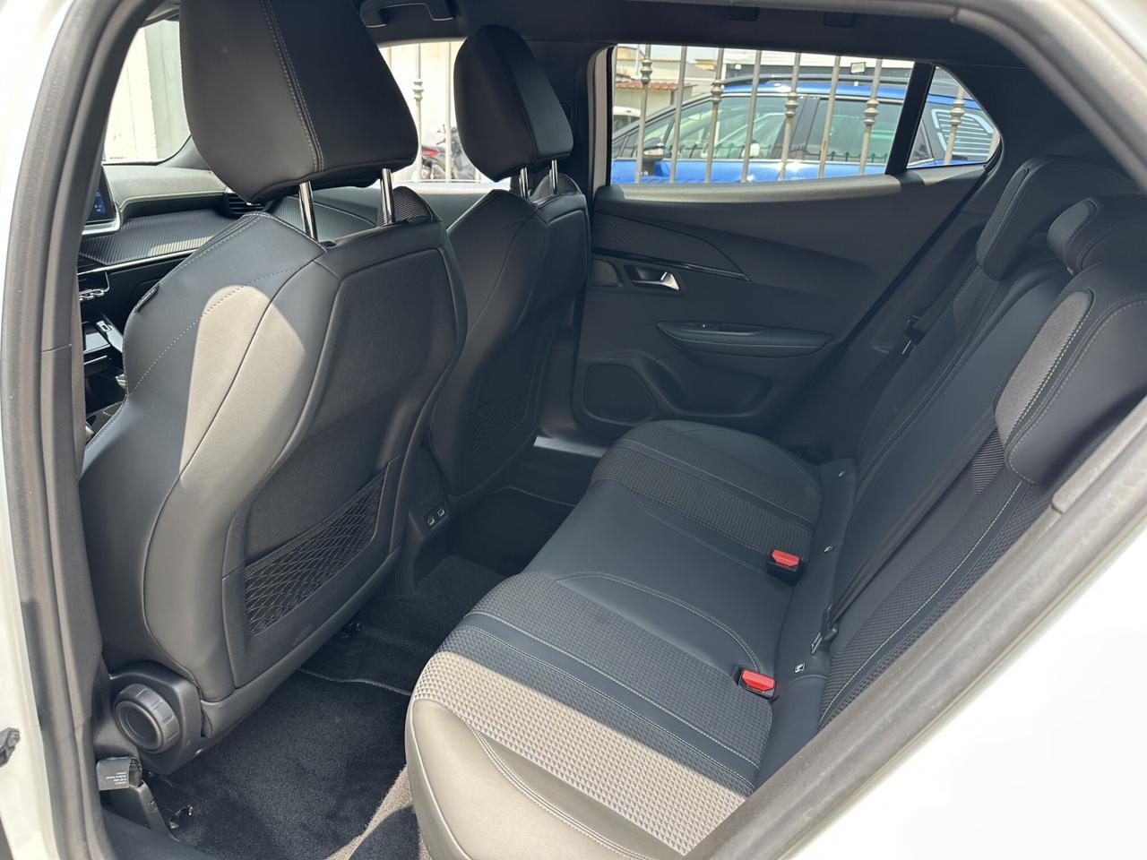 Peugeot 2008 BlueHDi 130 EAT8 GT Line