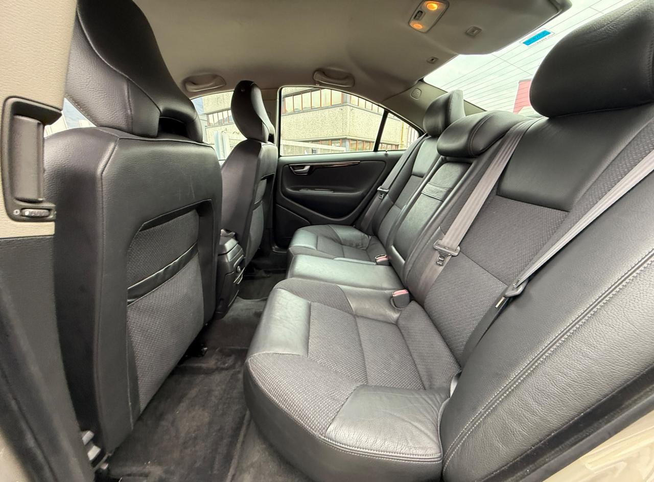 Volvo S60 2.4 D5 20V cat Optima GANCIO TRAINO