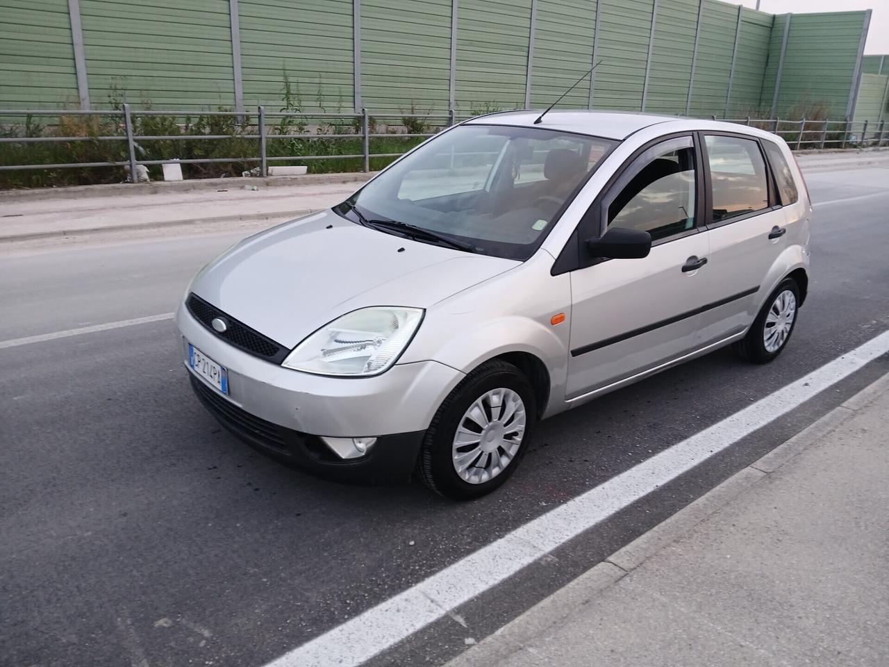 Ford Fiesta 1.4 TDCi 5p. Perfette condizioni
