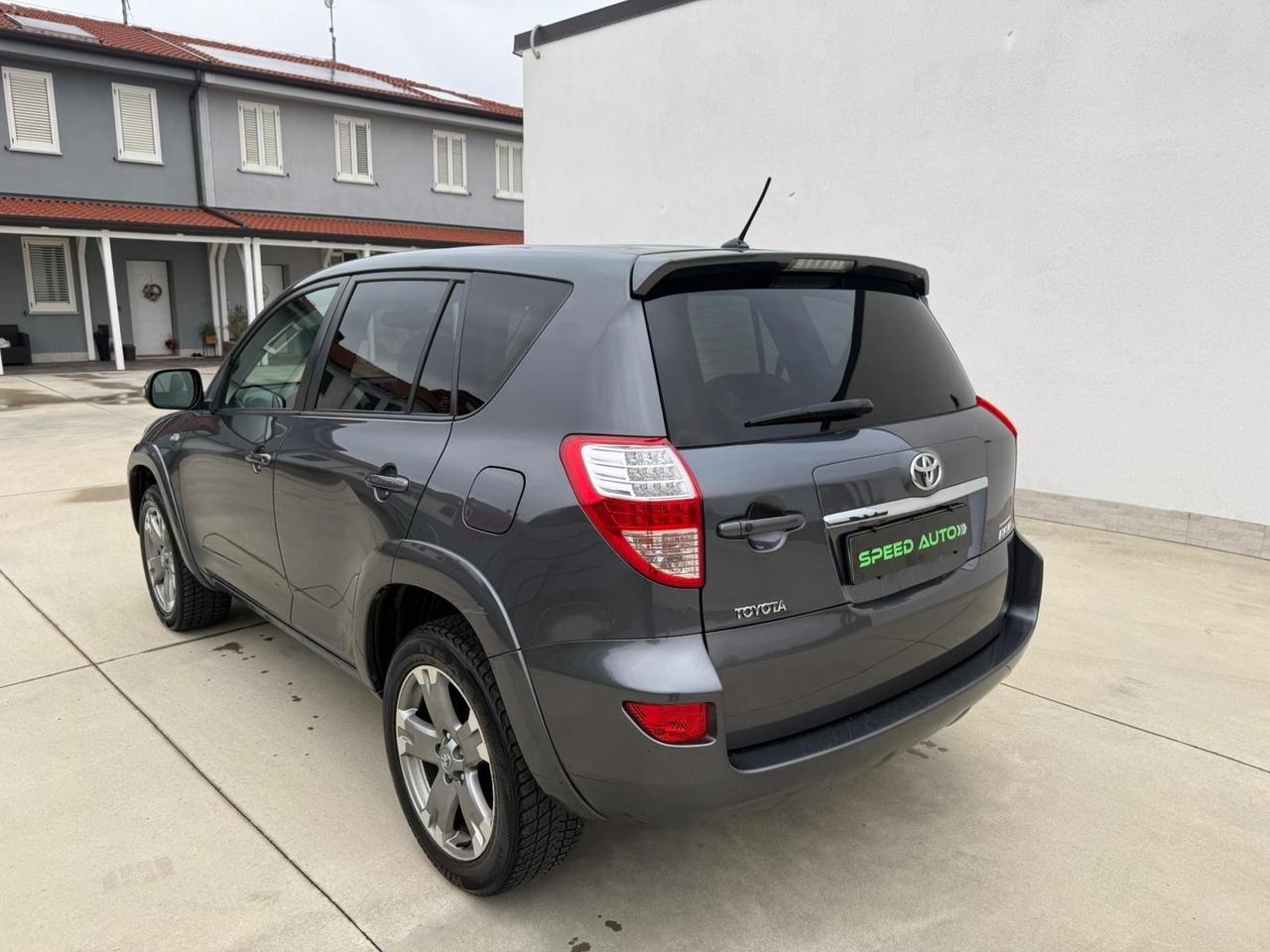 Toyota RAV 4 RAV4 2.2 D-4D 150 CV DPF Luxury