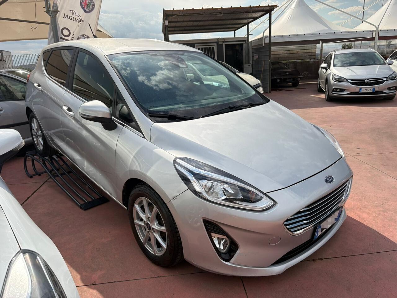 Ford Fiesta 5 porte p.a.r.i. -a.l.-n.u.o.v.o. Titanium