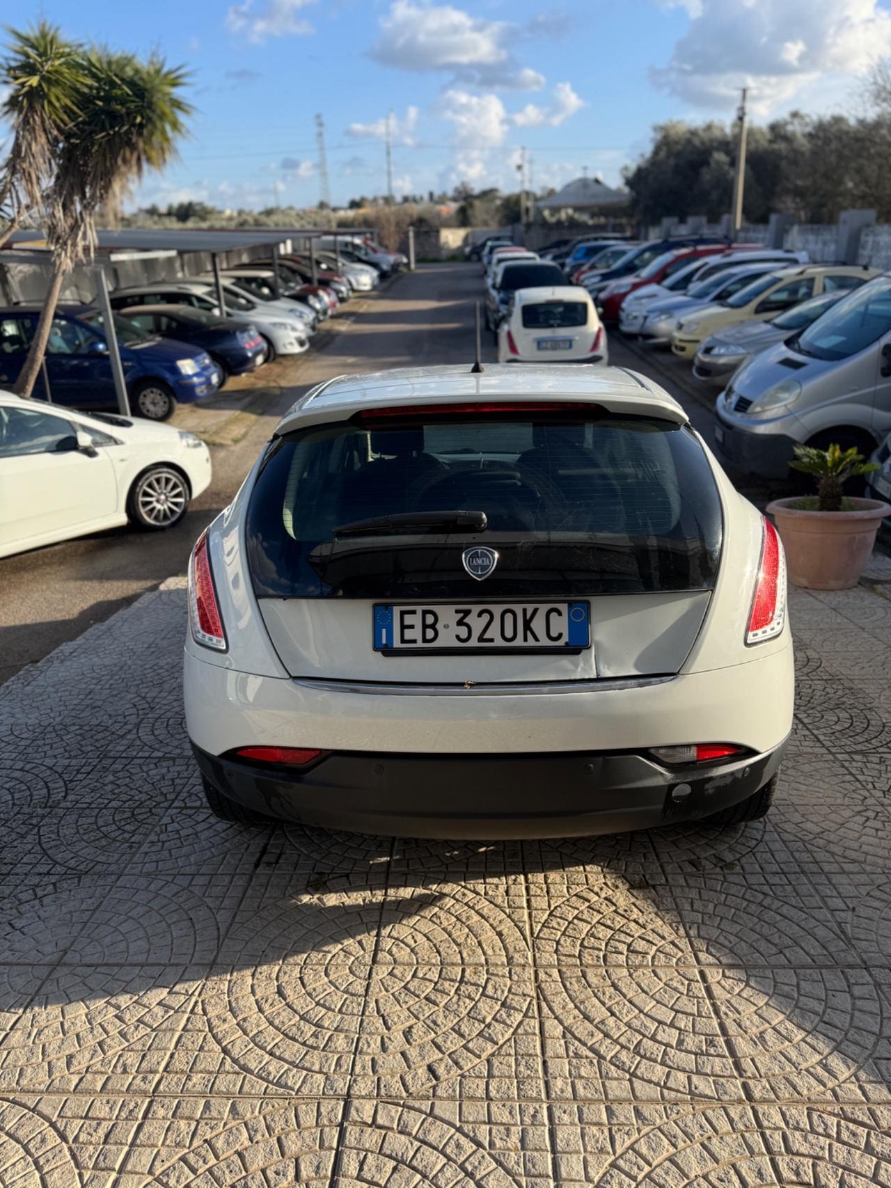 Lancia Delta 1.4 T-Jet 120 CV Platino Ecochic GPL