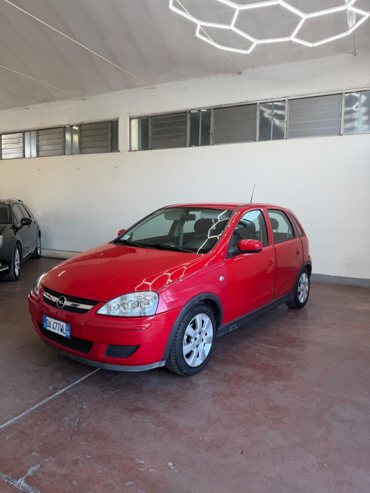 Opel Corsa 1.2 5 porte