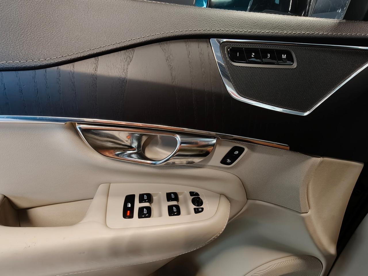 Volvo XC 90 XC90 B5 AWD Geartronic Inscription