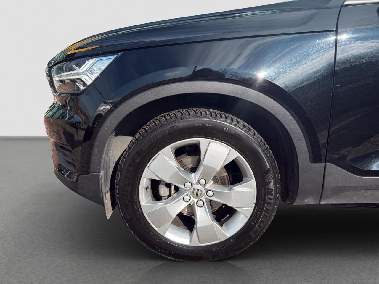 Volvo XC40 T2 Momentum Core