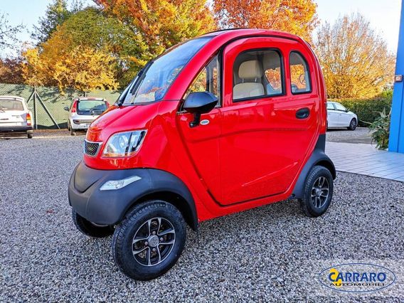 Auto Senza Patente Minicar FREEDOM UNO con volante