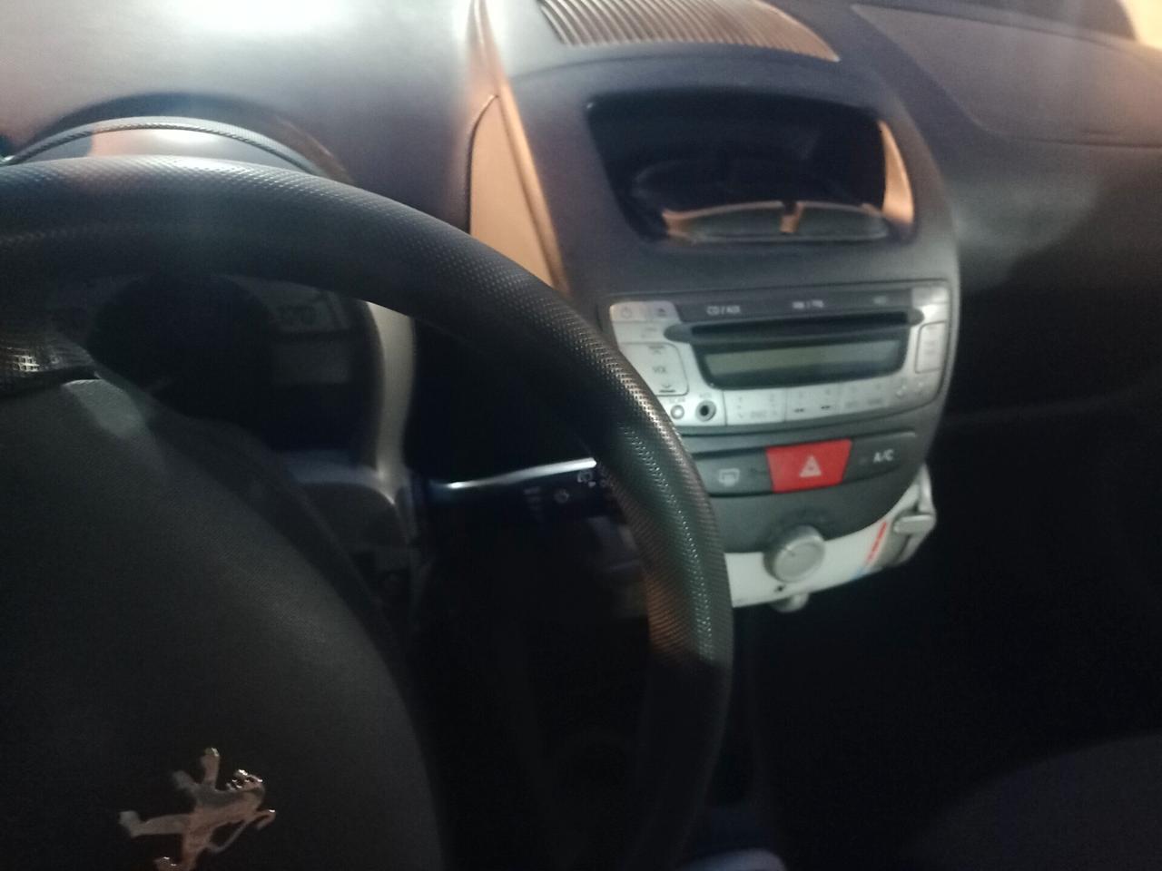 Peugeot 107 1.0 68CV 5p. Sweet Years CAMBIO AUTOMATICO