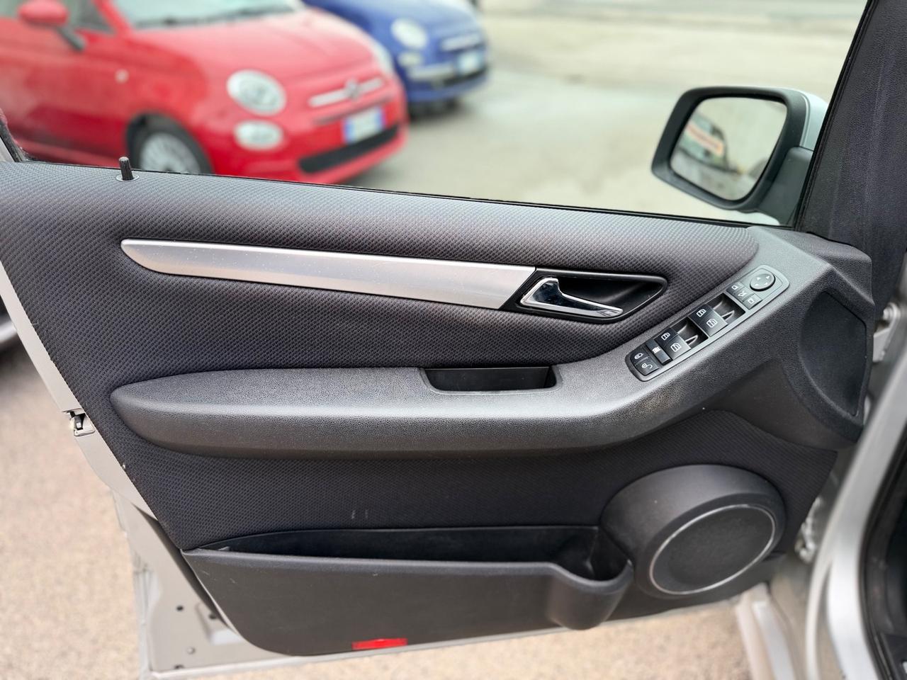 Mercedes-benz B 180 CDI Executive CON SOLI 160 MILA KM