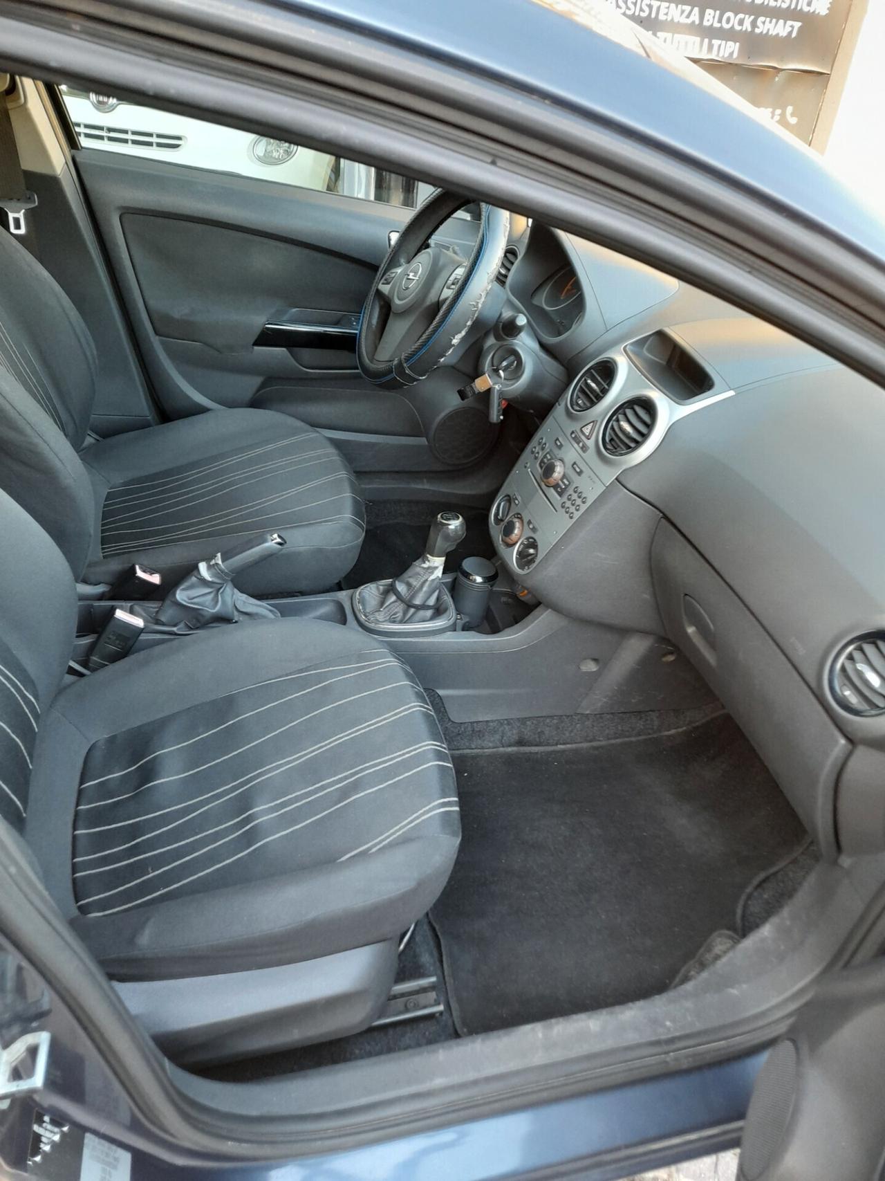 Opel Corsa 1200 GPL FINO AL 2030