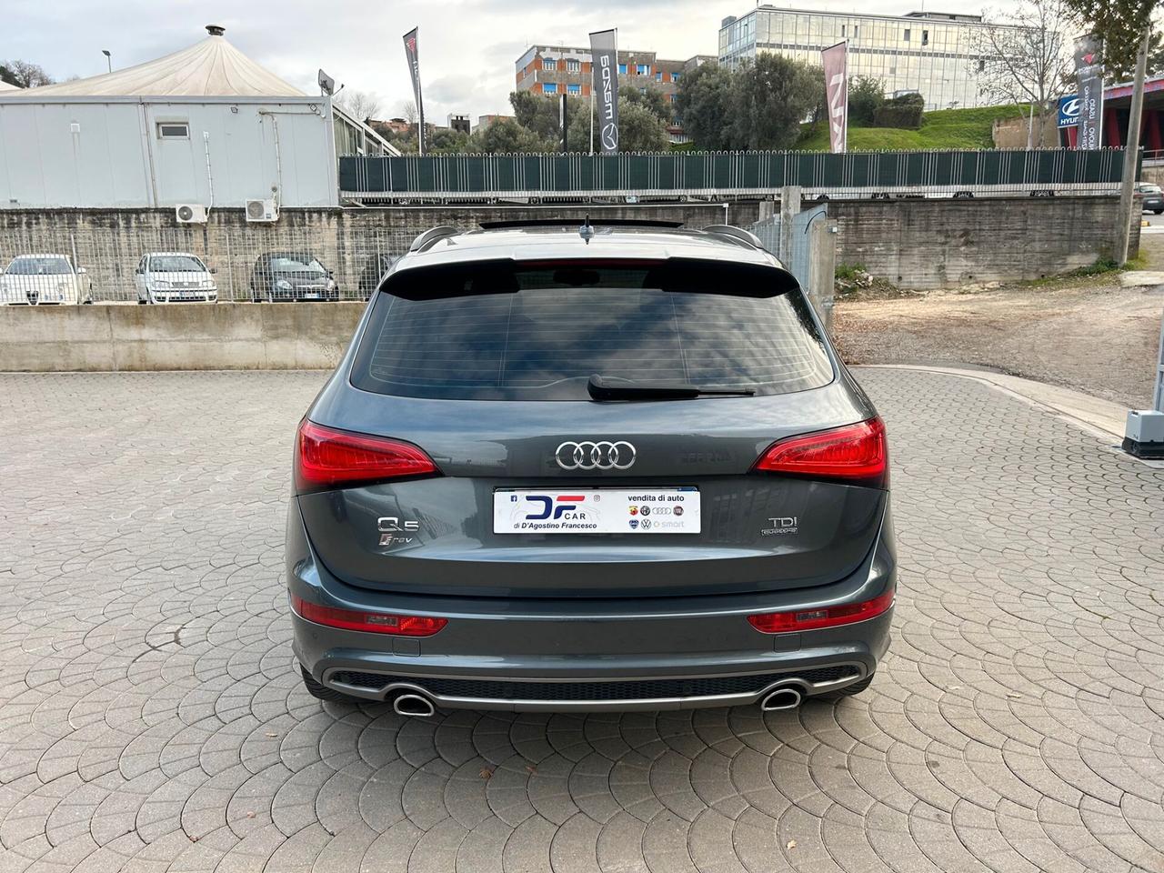 Audi Q5 3.0 V6 TDI 250 CV S-LINE