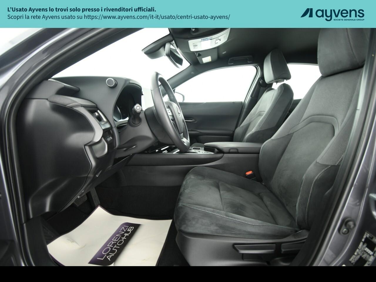 Lexus UX Hybrid Urban