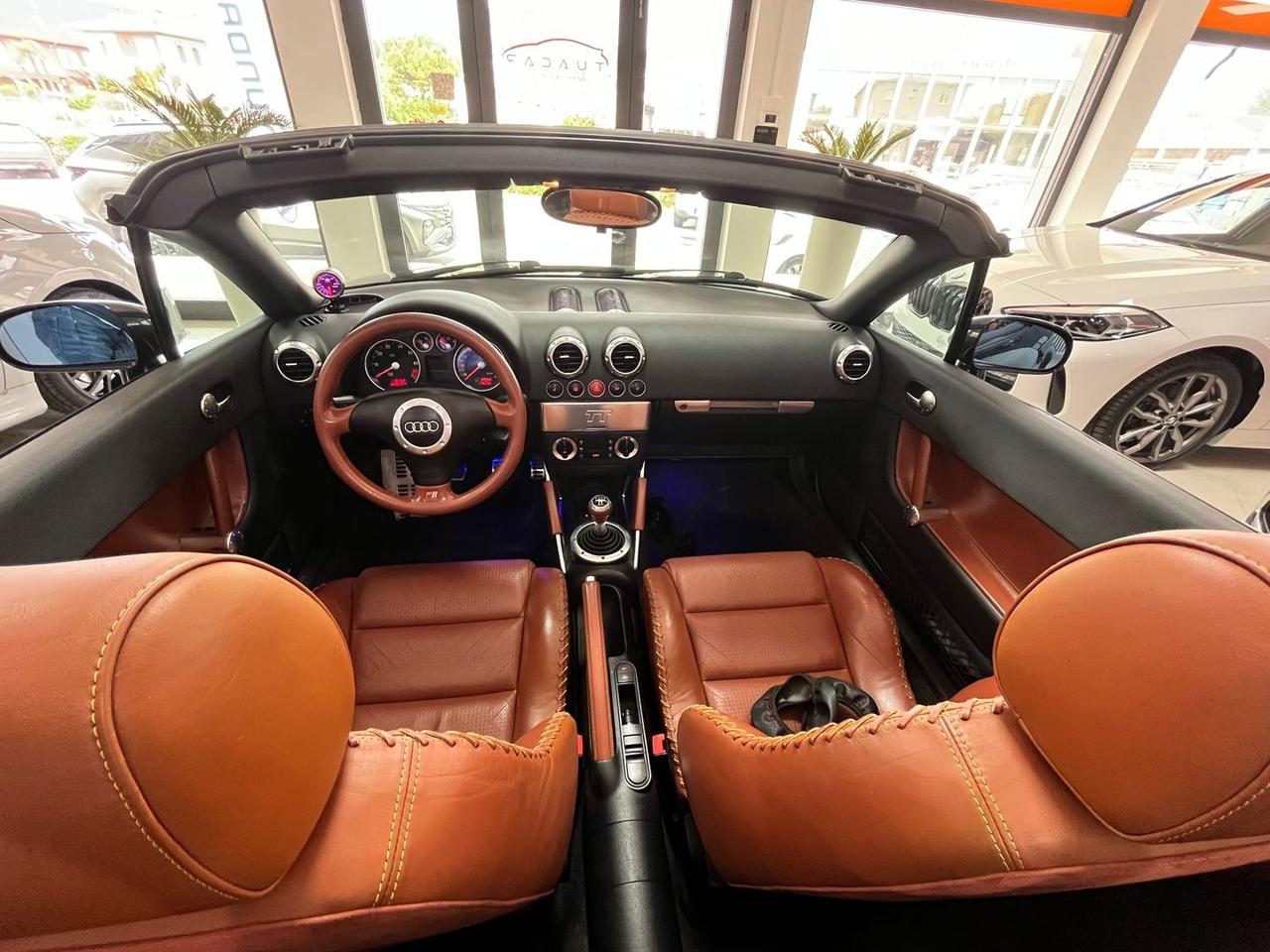 Audi TT 1.8 cabrio 180cv