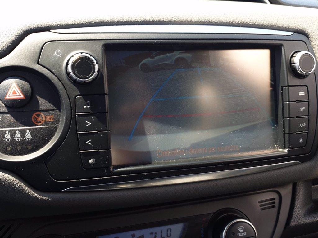 TOYOTA 2015 Benzina Yaris III 5p 1.5h Active del 2015