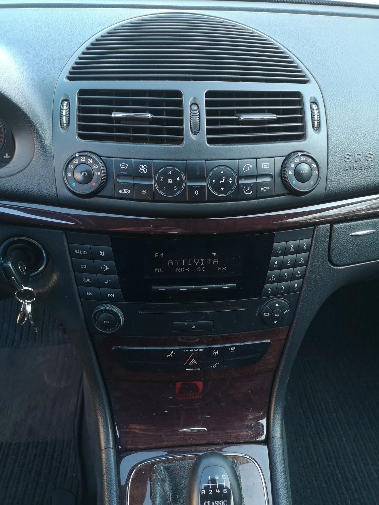 Mercedes-benz E 270 177CV - Da Vetrina