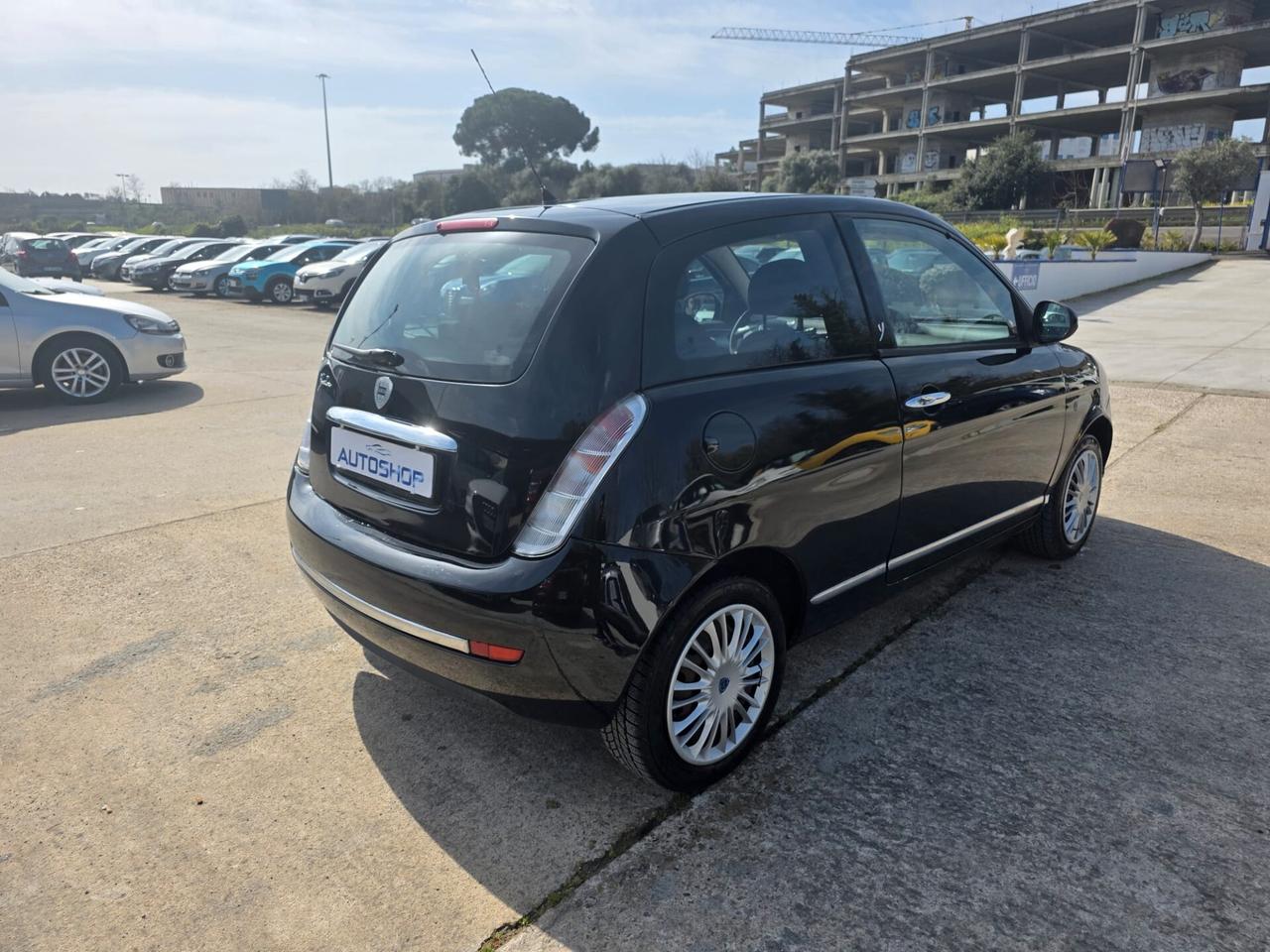Lancia Ypsilon 1.2 69 CV New Oro
