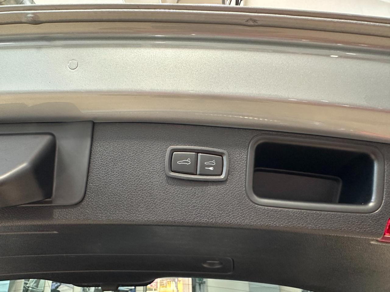 Porsche Macan 2.0 PDK-21"-Keyless-Camera-PASM-Sport Chrono