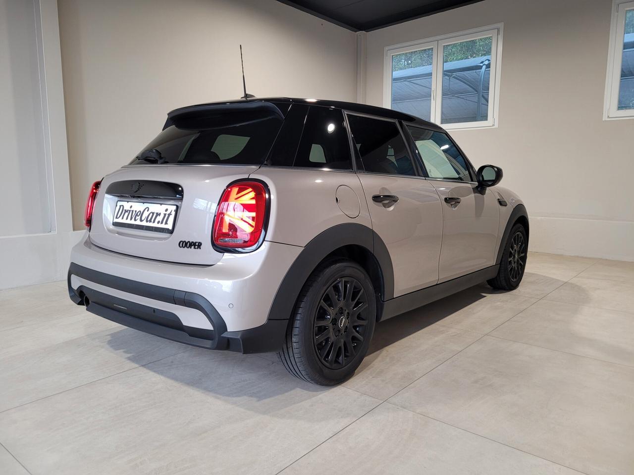 MINI Cooper 1.5 BENZINA 5PORTE AUT. DIGITAL COCKPIT PELLE NAVI RETROCAMERA