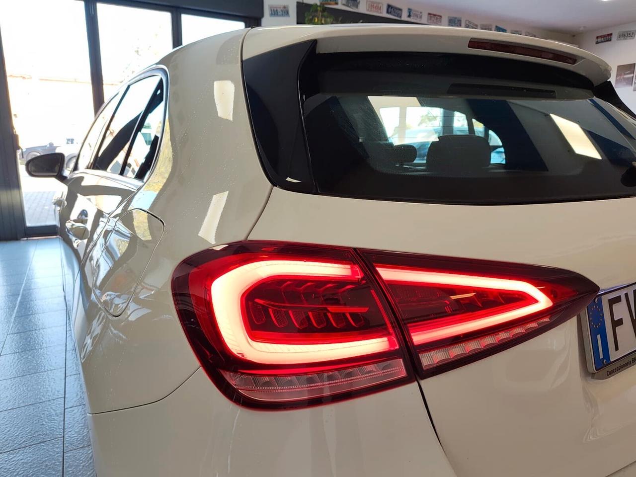 Mercedes-benz A180d AUTOMATICA NEOPATENTATI