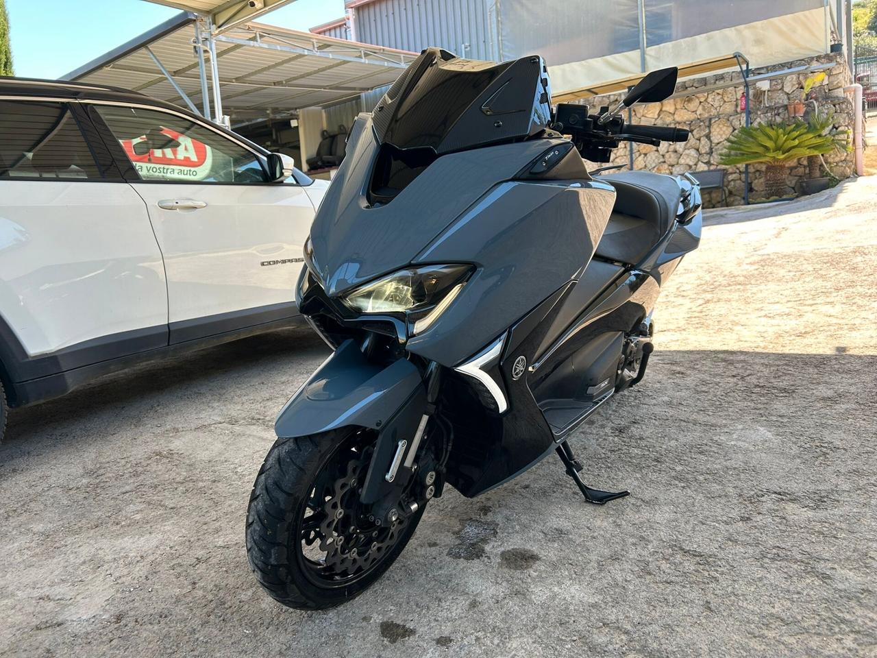 Yamaha T Max 530