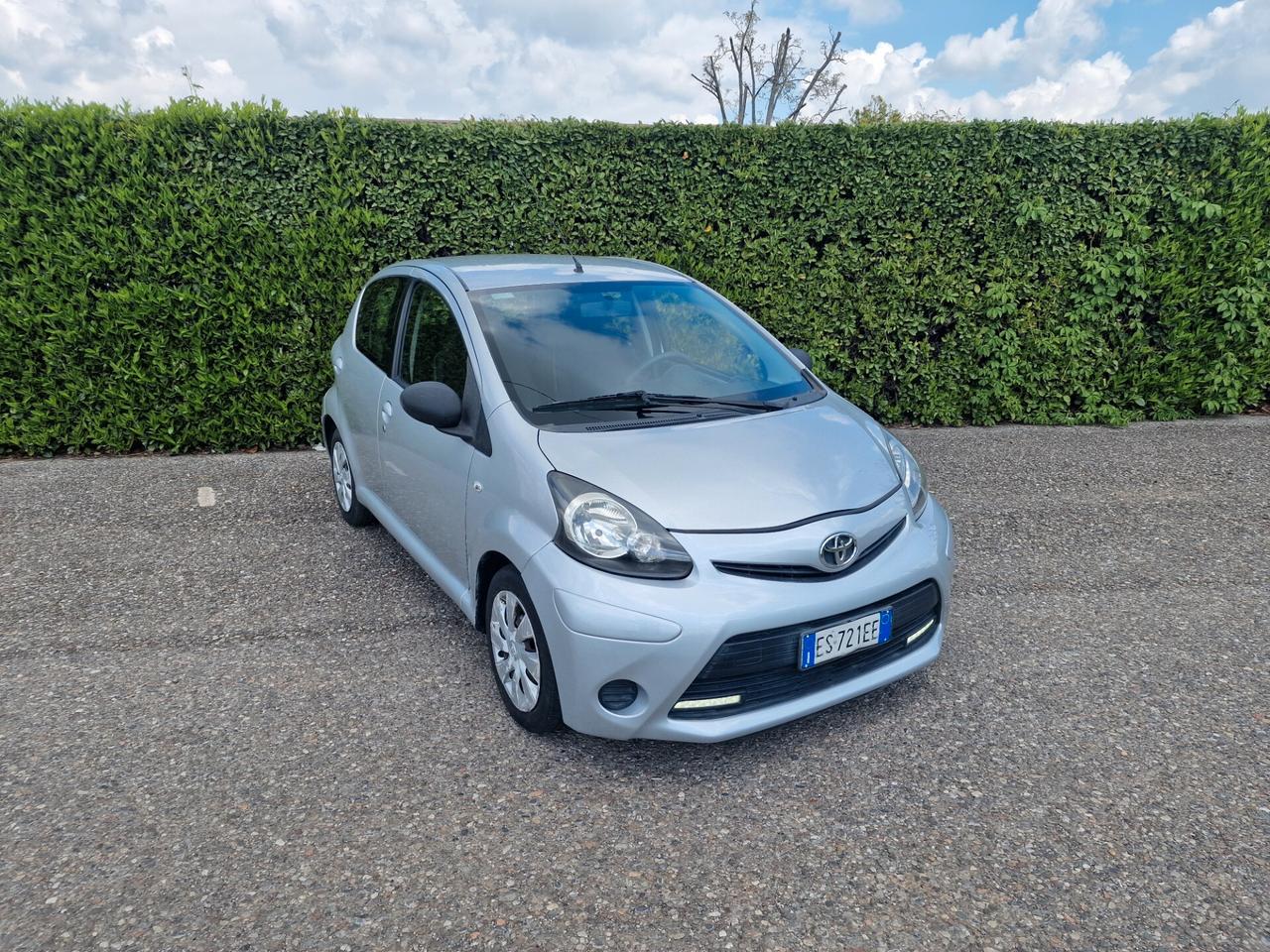 Toyota Aygo 1.0 69cv 5p 77000km