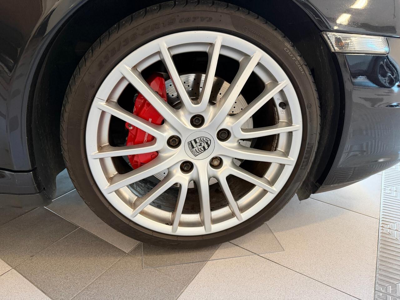 Porsche 911 Carrera 4S Cabriolet