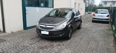 Opel Corsa 1.3 neopatentati diesel
