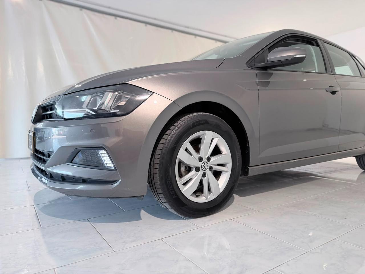 Volkswagen Polo COMFORTLINE NEOPATENTATI