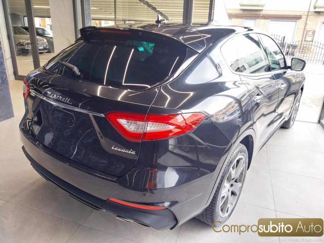 MASERATI Levante V6 AWD Gransport 37.000km