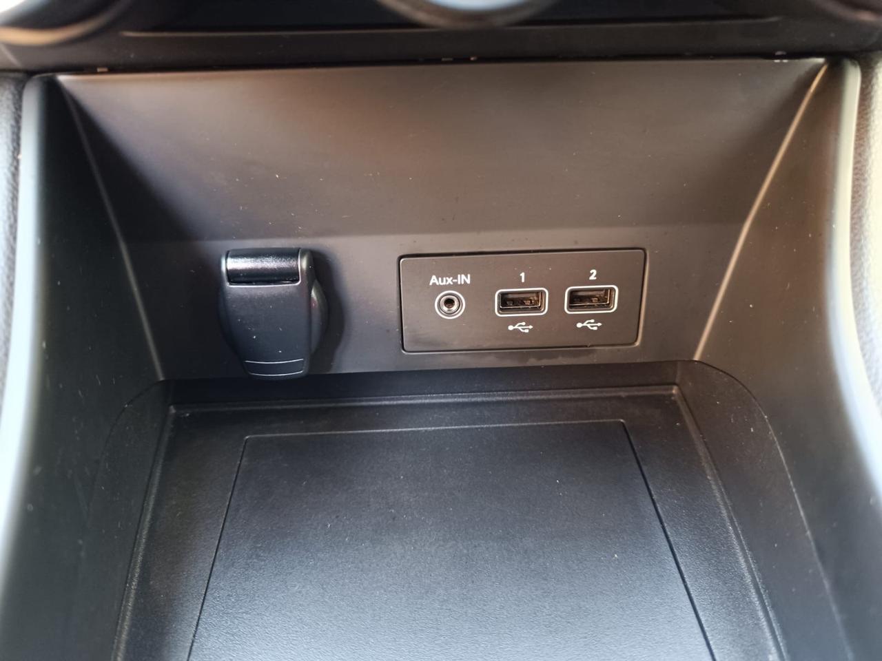 Renault Captur TCe 100 CV Intens