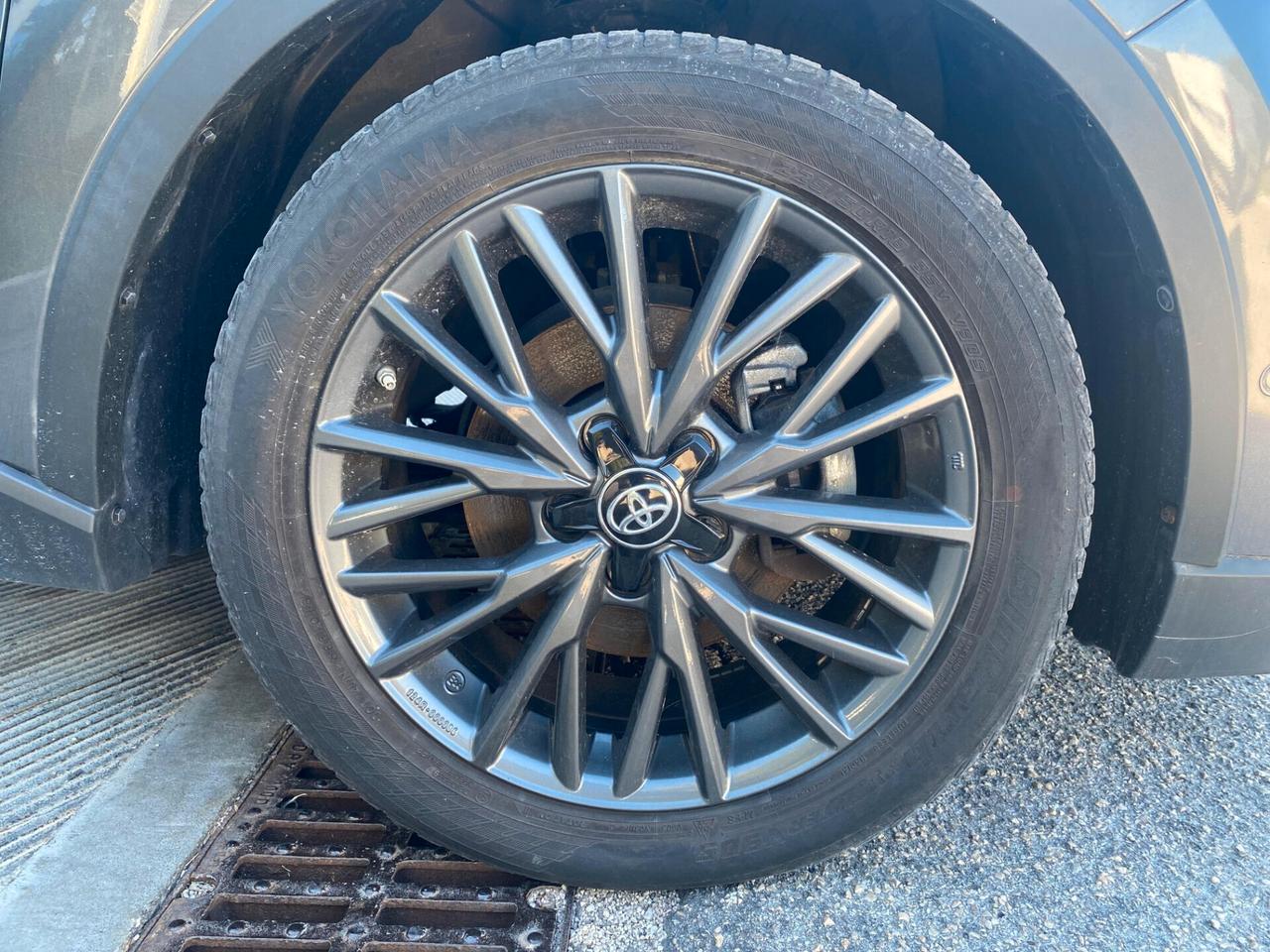 Toyota C-HR 1.8 Hybrid E-CVT Lounge