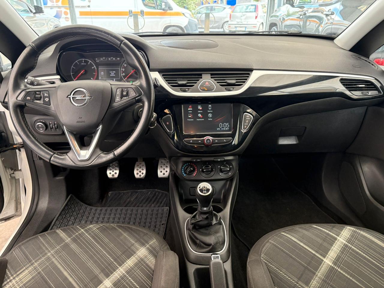 Opel Corsa 1.4 90CV GPL Tech 5 porte b-Color
