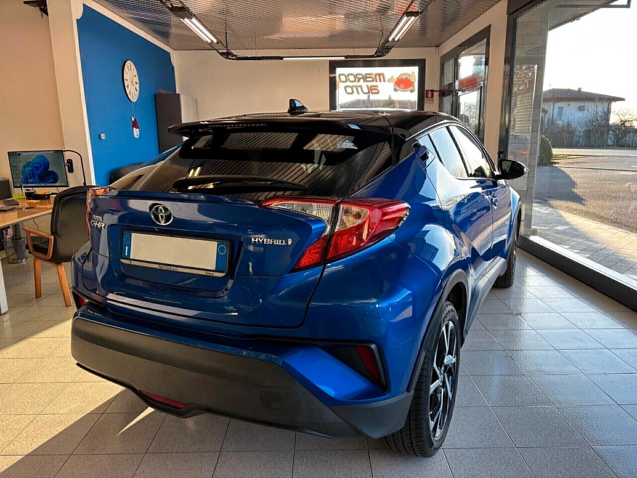 Toyota C-HR 1.8 Ibrida Cambio Automatico Neopatentati
