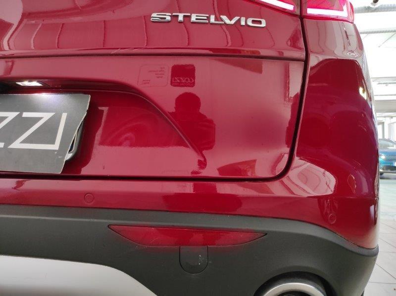 ALFA ROMEO Stelvio - Stelvio 2.2 Turbodiesel 190 CV AT8 Q4 Business