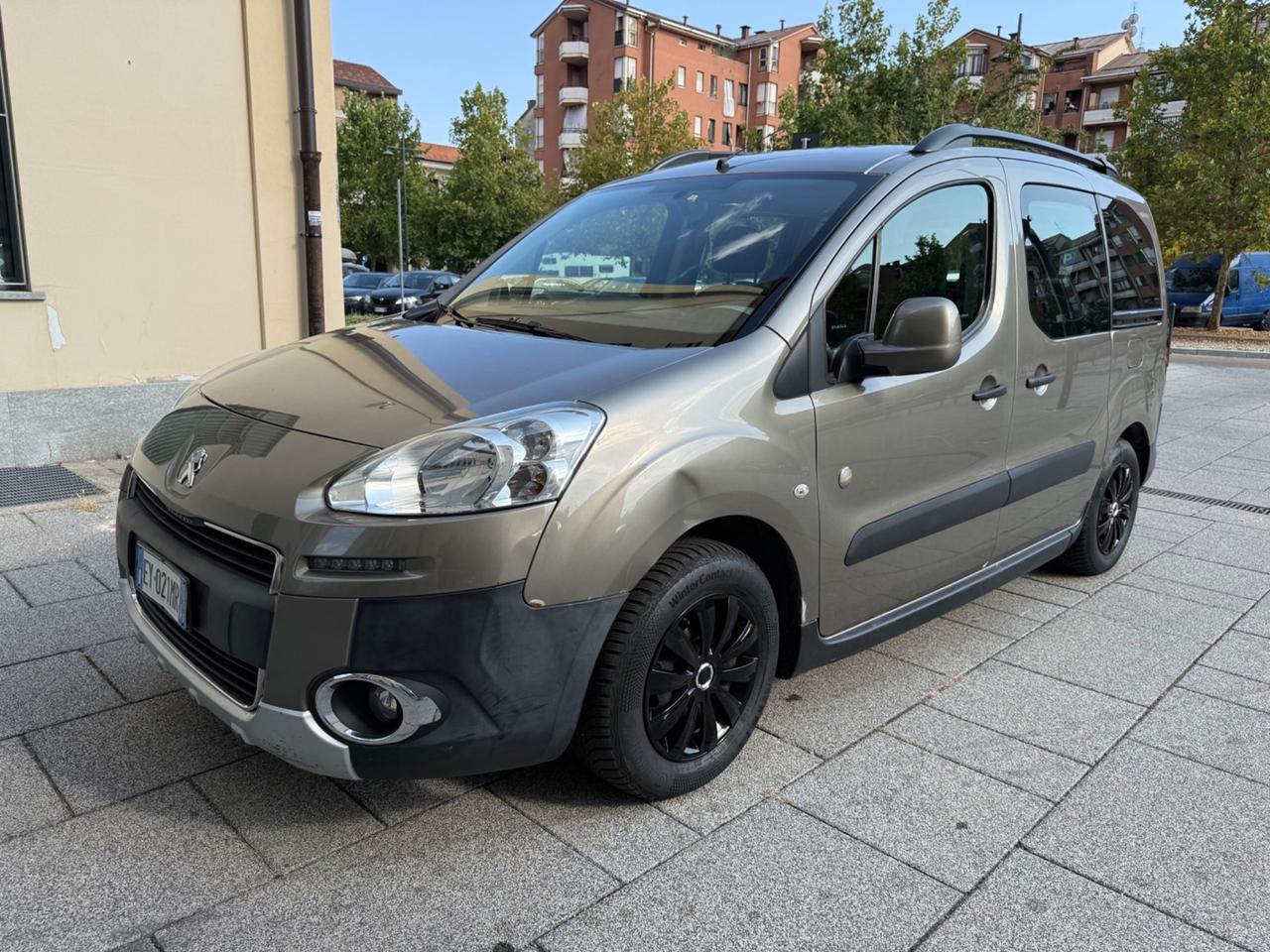 Peugeot Partner Tepee BlueHDi 100 4x4 Outdoor Extreme