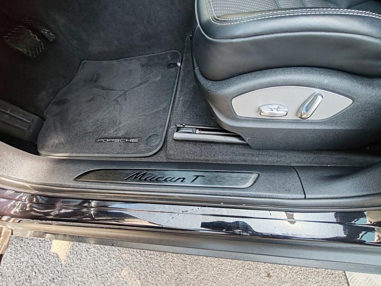 Porsche Macan-T 2.0 Turbo 265cv tetto panoramico apribile