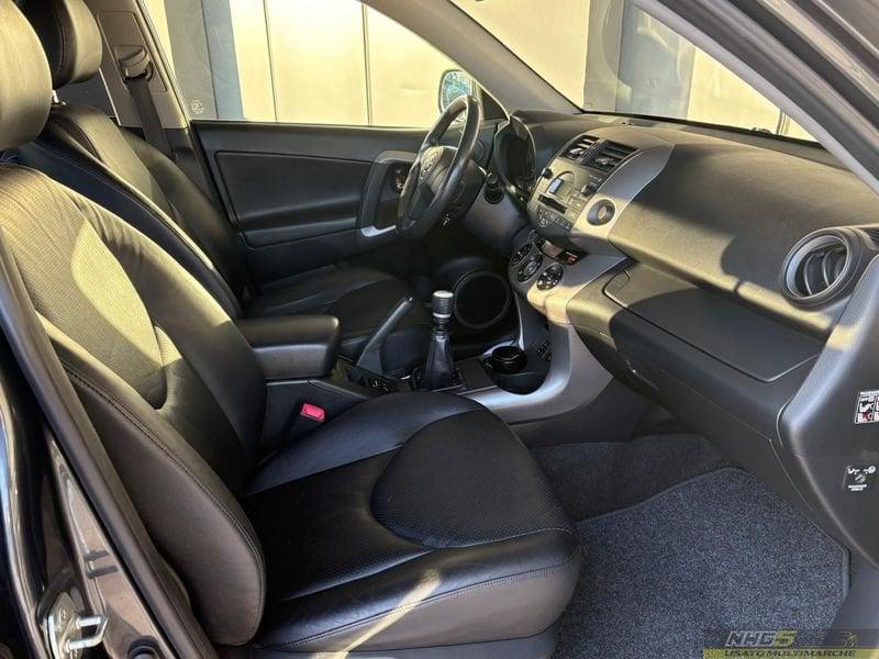 Toyota RAV4 RAV4 2.2 D-4D 177 CV Luxury