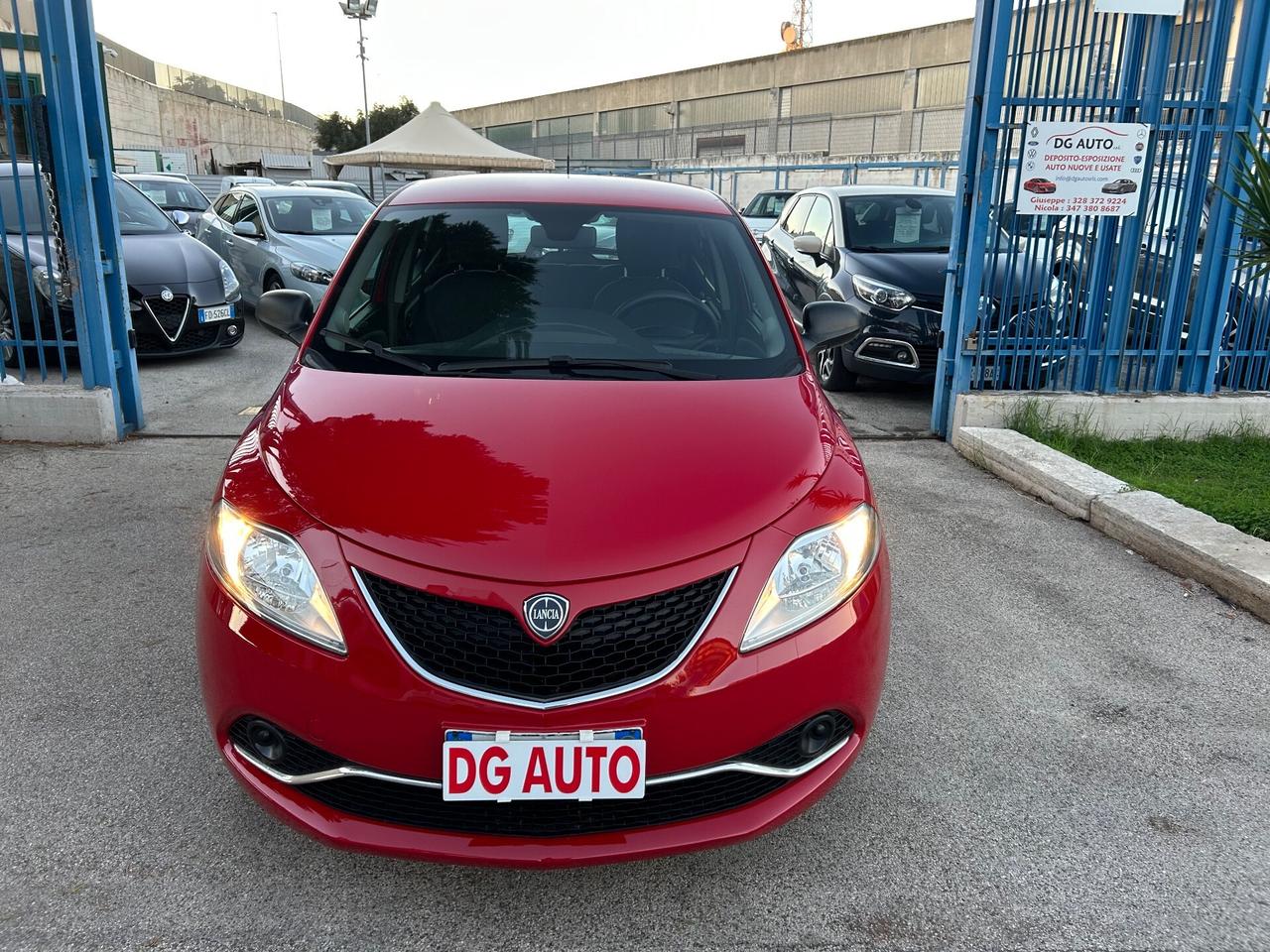 Lancia Ypsilon 1.2 benzina 69 cv 2016 54.000 km