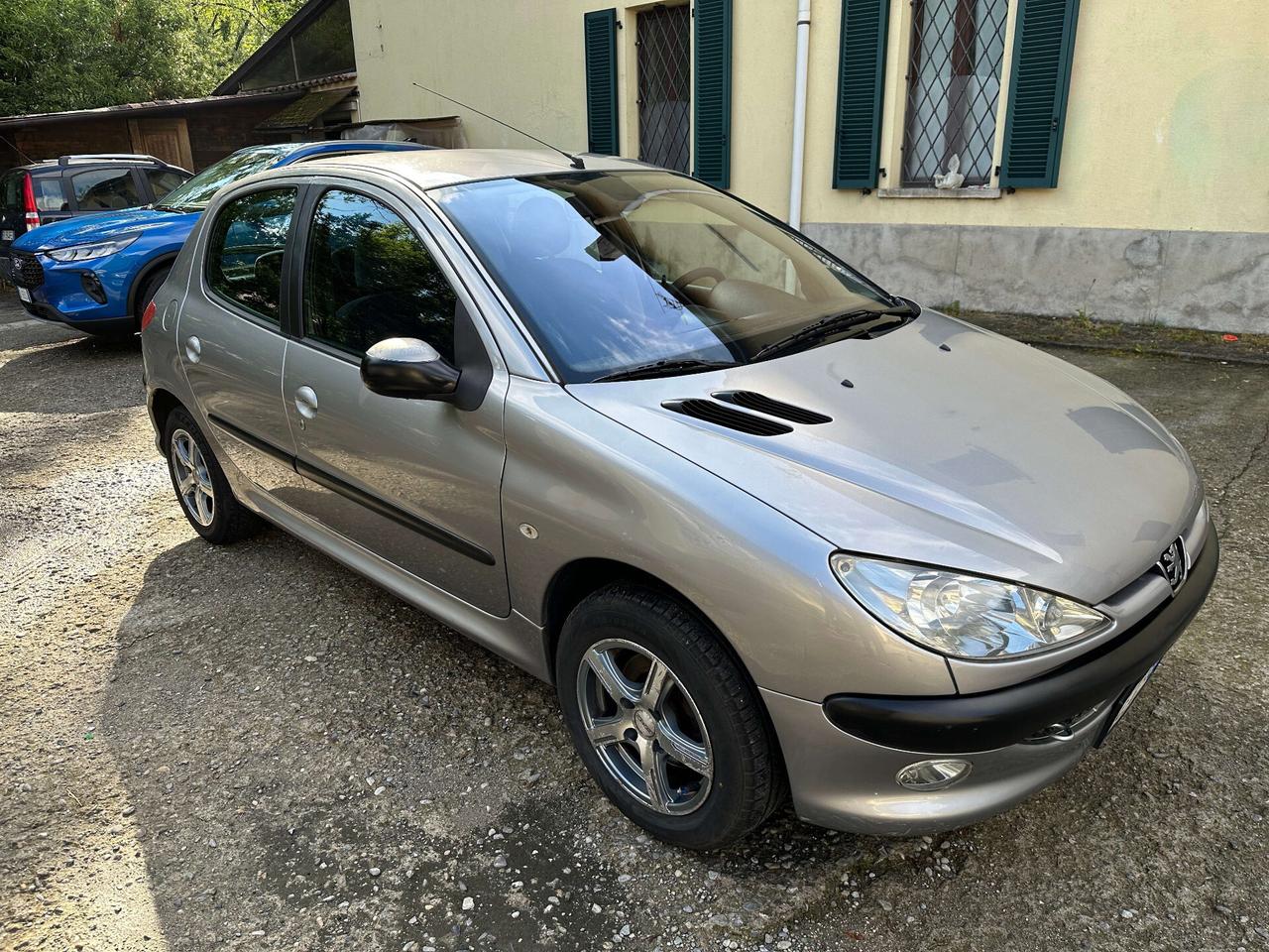 Peugeot 206 1.4 16V 5p. Roland Garros