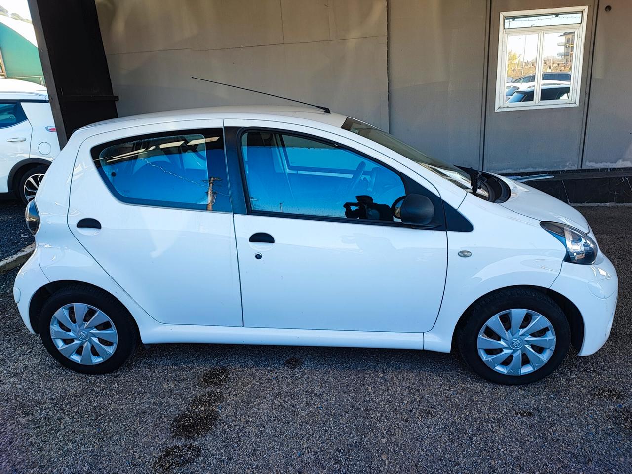 Toyota Aygo 1.0 12V VVT-i 5 porte Lounge Connect