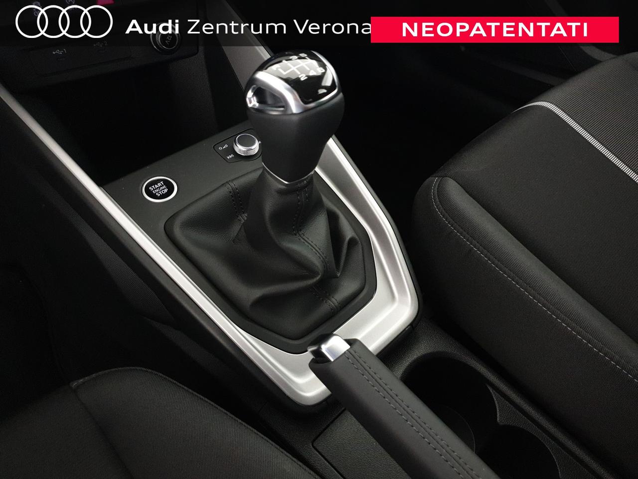 Allstreet 30TFSI 116CV Identity Contrast