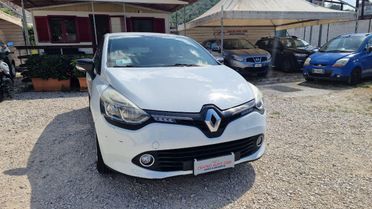 RENAULT Clio 1.2 75 CV GPL 5p. Costume National