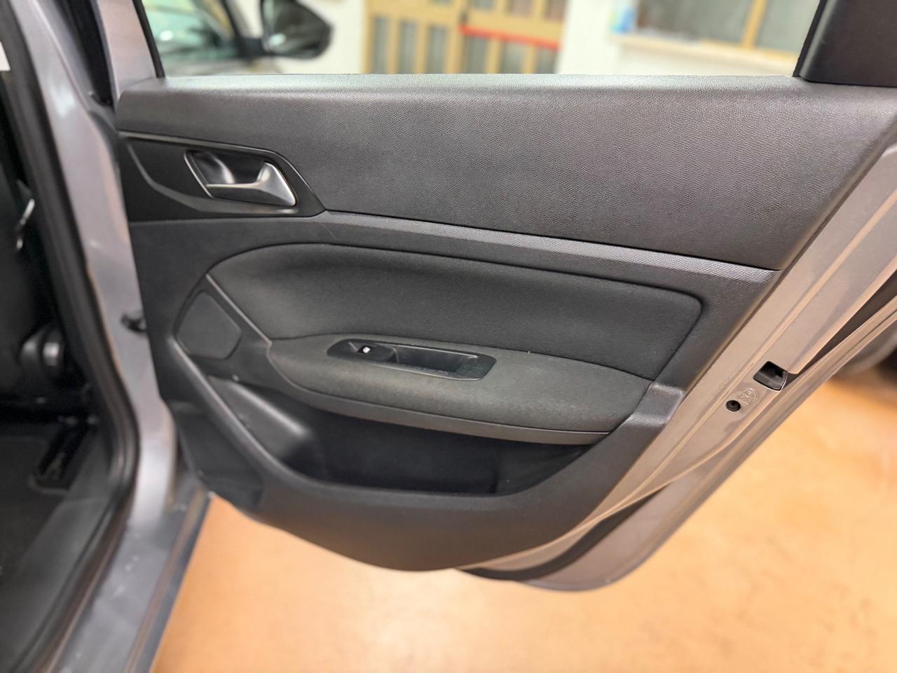 Peugeot 308 BlueHDi 120 S&S SW Business