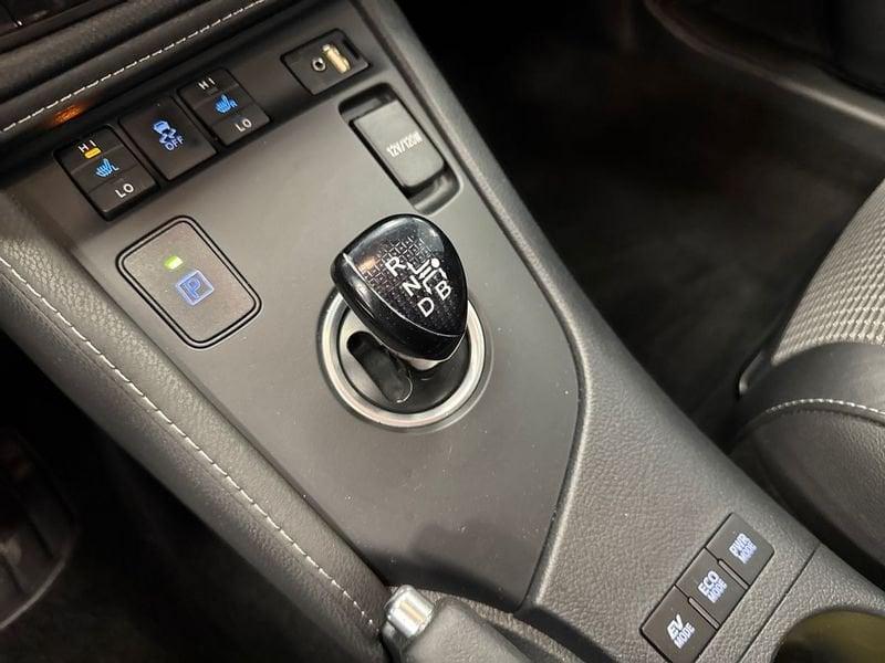 Toyota Auris Hybrid Lounge