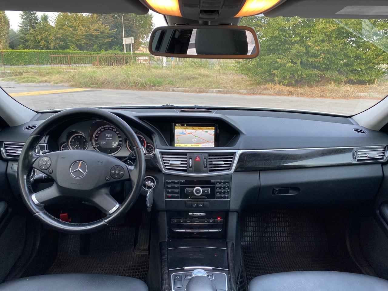 Mercedes E 350 S.W 4 MATIC TETTO APRIBILE FULL