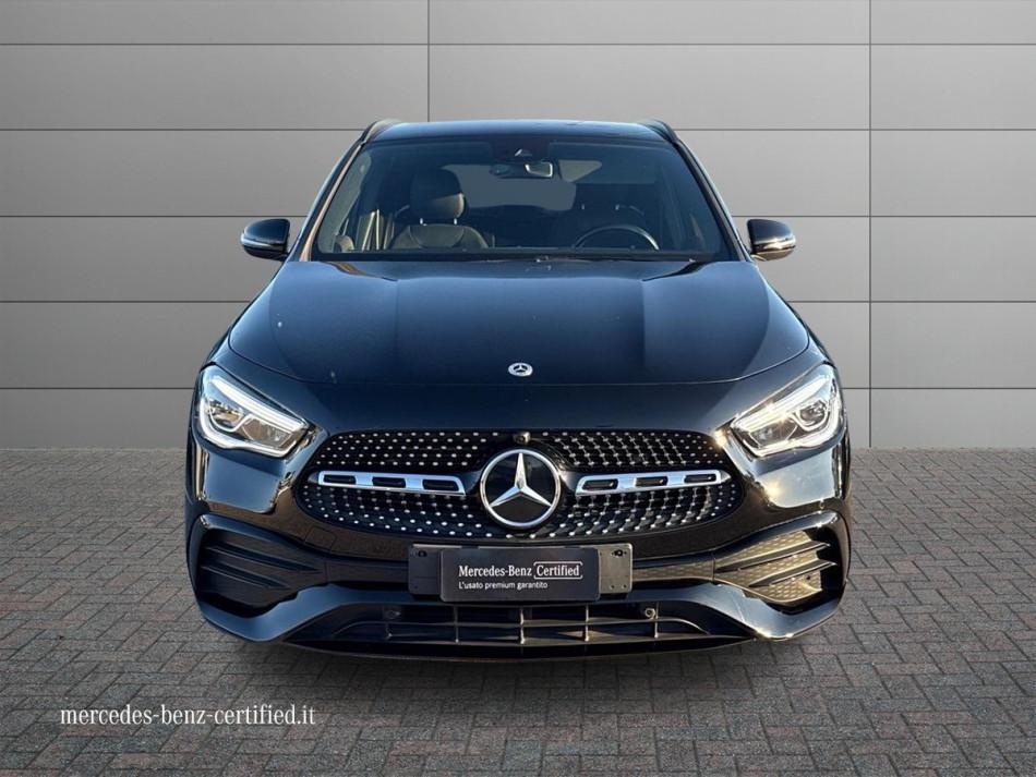 Mercedes GLA 200 200 D Premium 8G-DCT