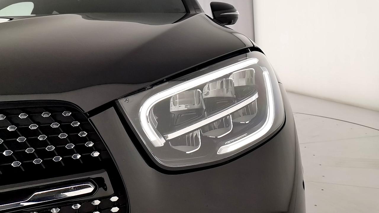 Mercedes-Benz GLC Coupe - C253 2019 - GLC Coupe 220 d Premium Plus 4matic