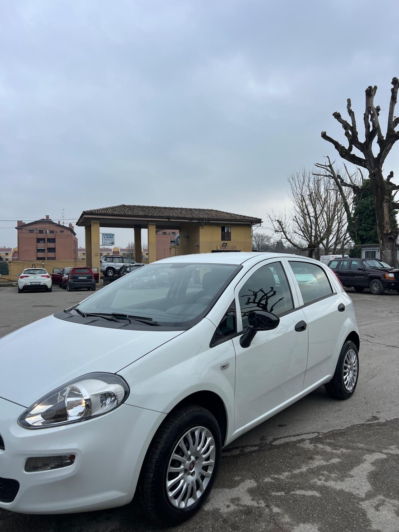 Fiat Punto 1.4 8V 5 porte Natural Power Street