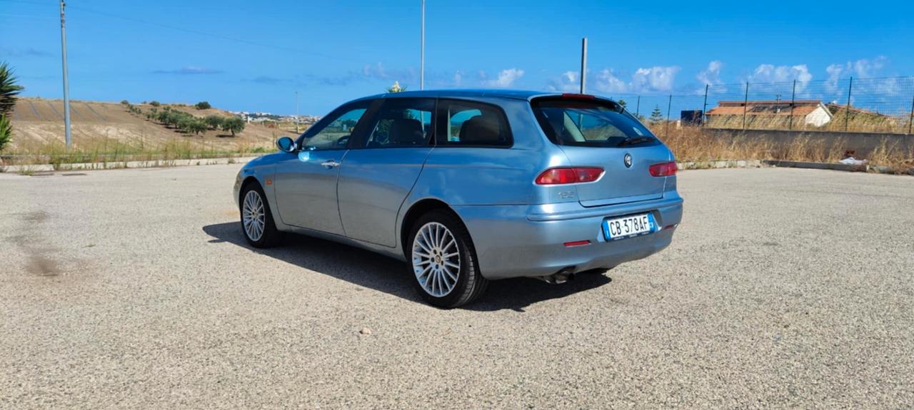 Alfa Romeo 156 1.9 JTD cat Distinctive